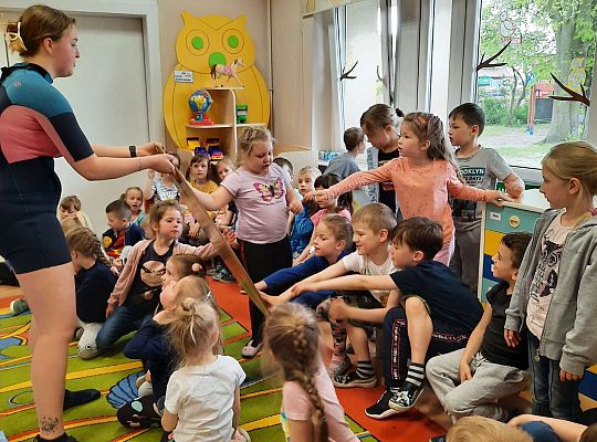 Gr. III i IV - "Aktywnie spędzamy czas wolny"- spotkanie z Zuzanną Gołębiewską członkinią Łebskiego Klubu Żeglarskiego