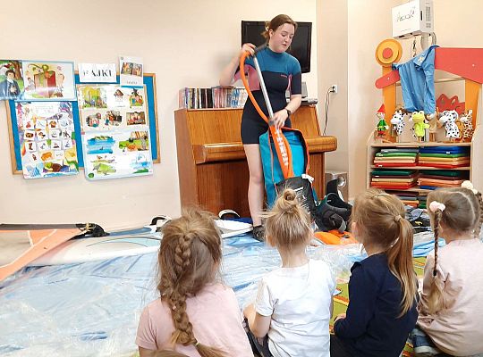 Gr. III i IV - "Aktywnie spędzamy czas wolny"- spotkanie z Zuzanną Gołębiewską członkinią Łebskiego Klubu Żeglarskiego