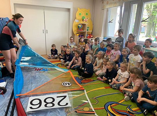 Gr. III i IV - "Aktywnie spędzamy czas wolny"- spotkanie z Zuzanną Gołębiewską członkinią Łebskiego Klubu Żeglarskiego