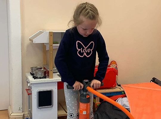 Gr. III i IV - "Aktywnie spędzamy czas wolny"- spotkanie z Zuzanną Gołębiewską członkinią Łebskiego Klubu Żeglarskiego