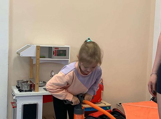 Gr. III i IV - "Aktywnie spędzamy czas wolny"- spotkanie z Zuzanną Gołębiewską członkinią Łebskiego Klubu Żeglarskiego