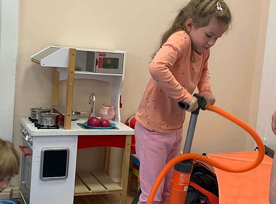 Gr. III i IV - "Aktywnie spędzamy czas wolny"- spotkanie z Zuzanną Gołębiewską członkinią Łebskiego Klubu Żeglarskiego