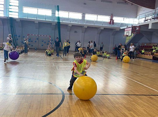 Gr. IV Piknik Sportowy w Szkole nr 7