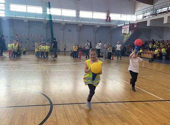 Gr. IV Piknik Sportowy w Szkole nr 7