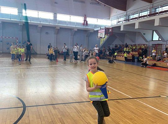 Gr. IV Piknik Sportowy w Szkole nr 7