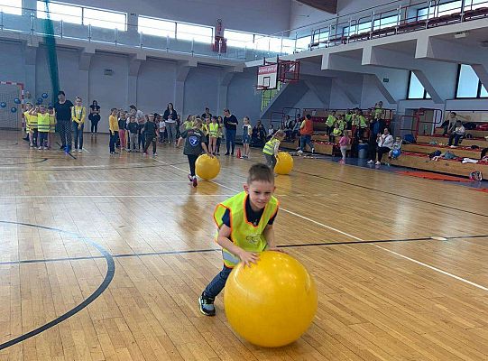 Gr. IV Piknik Sportowy w Szkole nr 7