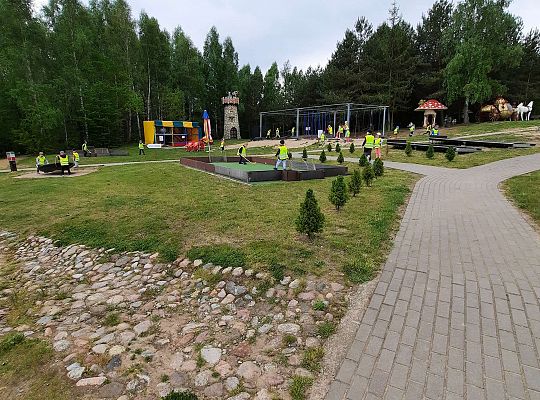 Gr. III "Park Miniatur" i "Park Gigantów"- Strysza Buda