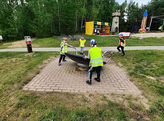 Gr. III "Park Miniatur" i "Park Gigantów"- Strysza Buda