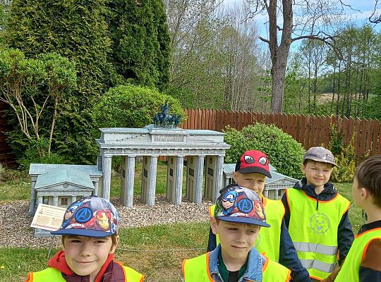 Gr. IV "Park Miniatur" i "Park Gigantów" - Strysza Buda