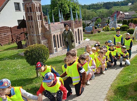 Gr. IV "Park Miniatur" i "Park Gigantów" - Strysza Buda