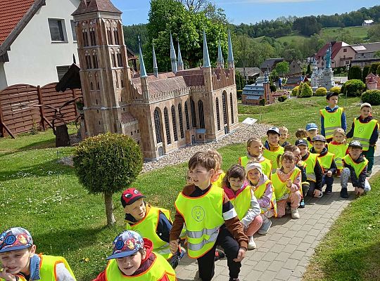 Gr. IV "Park Miniatur" i "Park Gigantów" - Strysza Buda