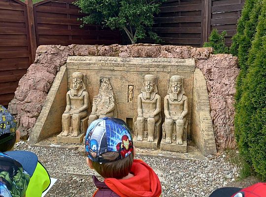 Gr. IV "Park Miniatur" i "Park Gigantów" - Strysza Buda