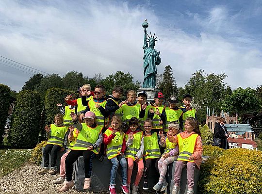 Gr. IV "Park Miniatur" i "Park Gigantów" - Strysza Buda