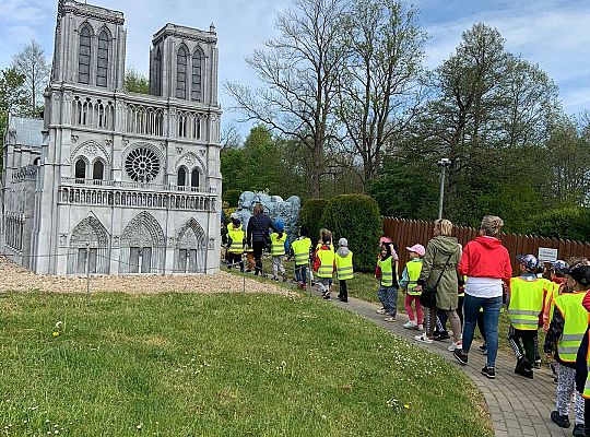 Gr. IV "Park Miniatur" i "Park Gigantów" - Strysza Buda