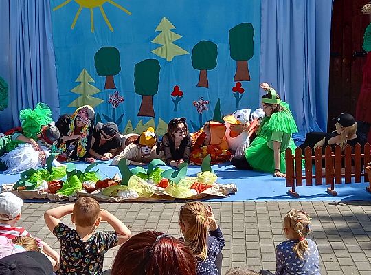 "Rzepka" w wykonaniu rodziców i nauczycieli