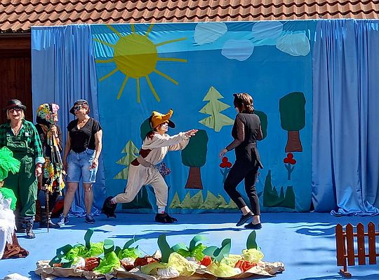 "Rzepka" w wykonaniu rodziców i nauczycieli