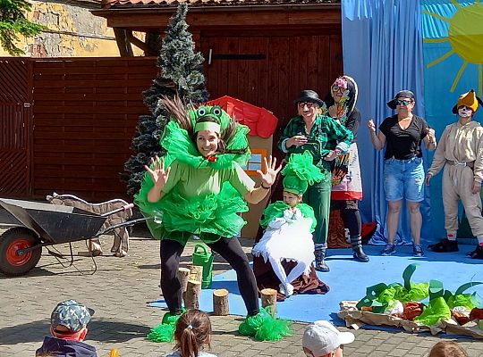 "Rzepka" w wykonaniu rodziców i nauczycieli