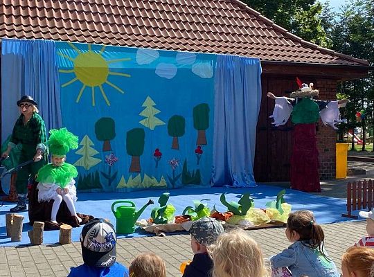 "Rzepka" w wykonaniu rodziców i nauczycieli