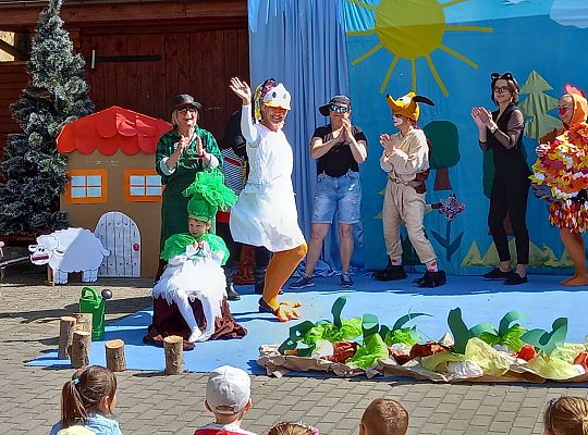 "Rzepka" w wykonaniu rodziców i nauczycieli