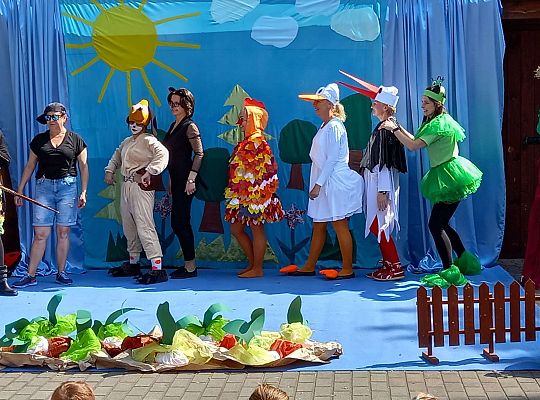 "Rzepka" w wykonaniu rodziców i nauczycieli