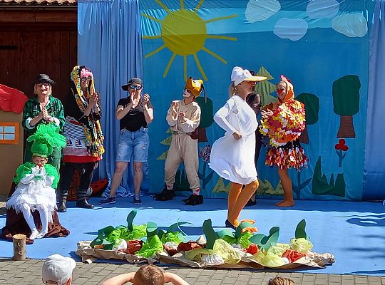 "Rzepka" w wykonaniu rodziców i nauczycieli