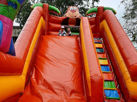 Gr. III Dmuchaniec w przedszkolu -dziecięce szaleństwo