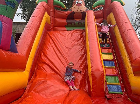 Gr. IV Dmuchaniec w przedszkolu- dziecięce szaleństwo