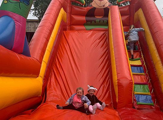 Gr. IV Dmuchaniec w przedszkolu- dziecięce szaleństwo