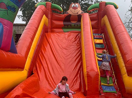 Gr. IV Dmuchaniec w przedszkolu- dziecięce szaleństwo