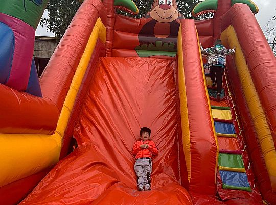 Gr. IV Dmuchaniec w przedszkolu- dziecięce szaleństwo