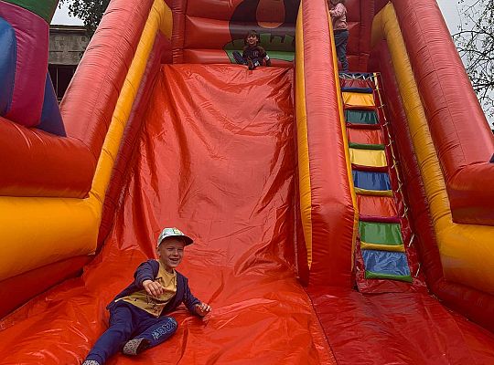 Gr. IV Dmuchaniec w przedszkolu- dziecięce szaleństwo