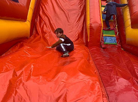 Gr. IV Dmuchaniec w przedszkolu- dziecięce szaleństwo