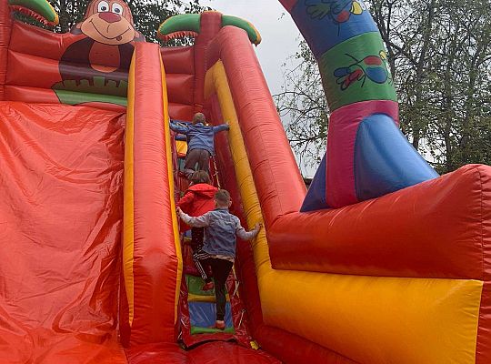 Gr. IV Dmuchaniec w przedszkolu- dziecięce szaleństwo