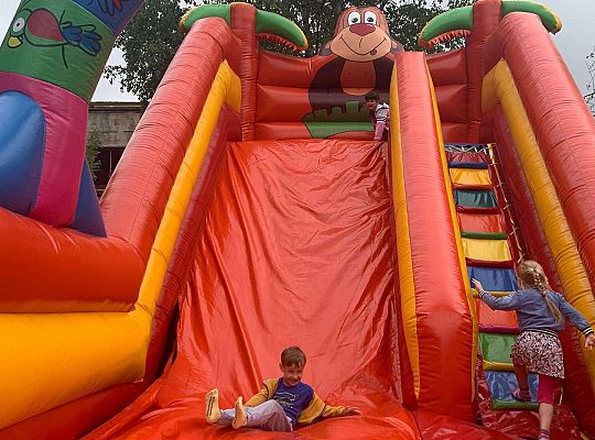 Gr. IV Dmuchaniec w przedszkolu- dziecięce szaleństwo