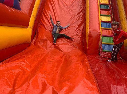 Gr. IV Dmuchaniec w przedszkolu- dziecięce szaleństwo