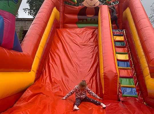 Gr. IV Dmuchaniec w przedszkolu- dziecięce szaleństwo