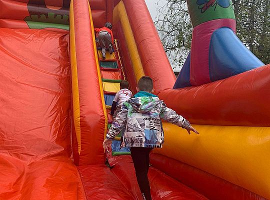 Gr. IV Dmuchaniec w przedszkolu- dziecięce szaleństwo