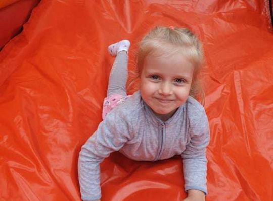 Gr. II Super zabawa na "Dmuchańcu"