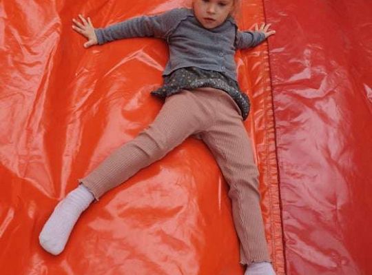 Gr. II Super zabawa na "Dmuchańcu"