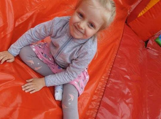 Gr. II Super zabawa na "Dmuchańcu"