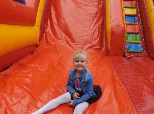 Gr. II Super zabawa na "Dmuchańcu"