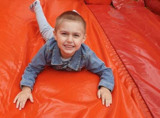 Gr. II Super zabawa na "Dmuchańcu"