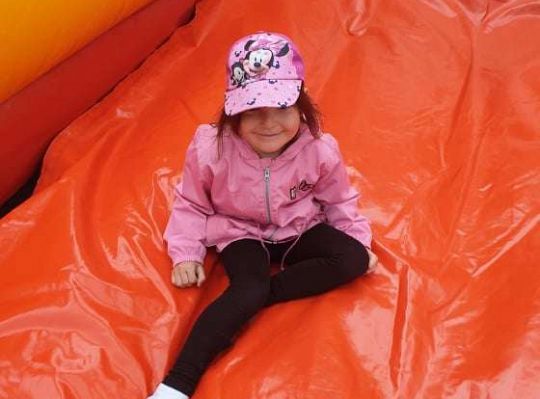 Gr. II Super zabawa na "Dmuchańcu"