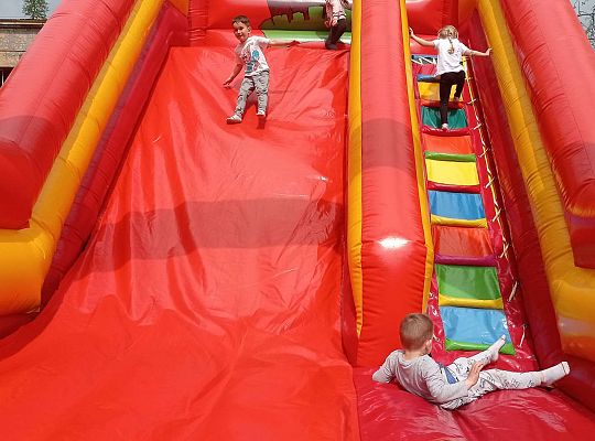 Gr. I Super zabawa na "Dmuchańcu"