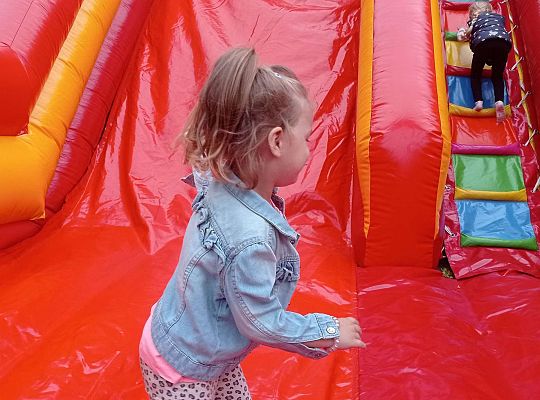 Gr. I Super zabawa na "Dmuchańcu"