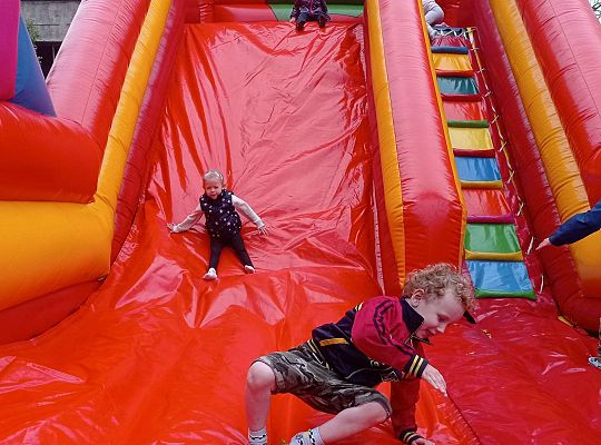 Gr. I Super zabawa na "Dmuchańcu"