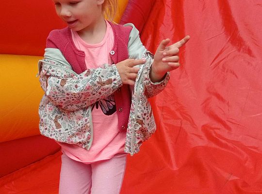 Gr. I Super zabawa na "Dmuchańcu"