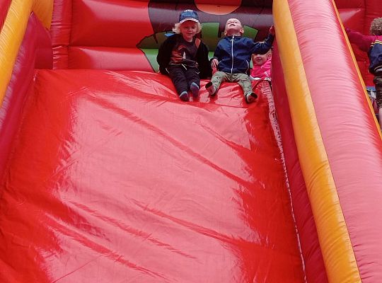 Gr. I Super zabawa na "Dmuchańcu"