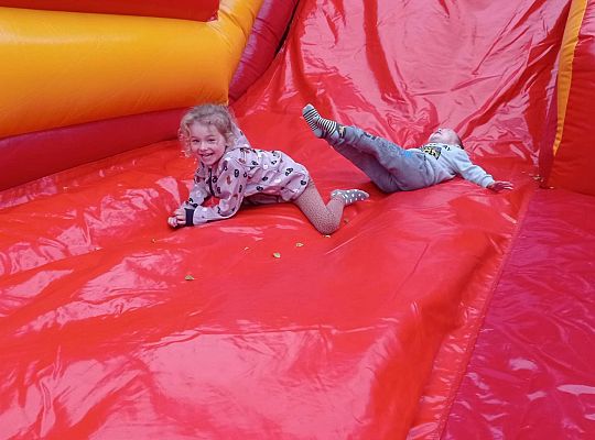 Gr. I Super zabawa na "Dmuchańcu"