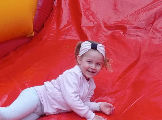 Gr. I Super zabawa na "Dmuchańcu"